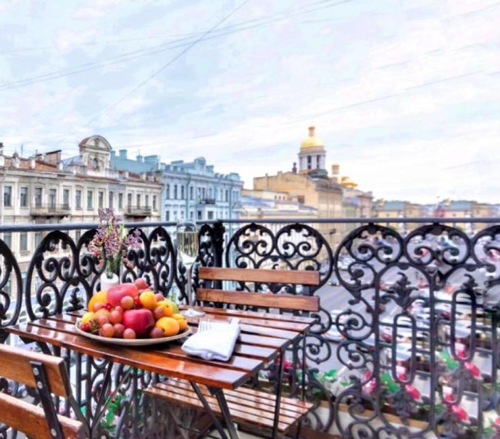 Aston Hotel San Pietroburgo Esterno foto