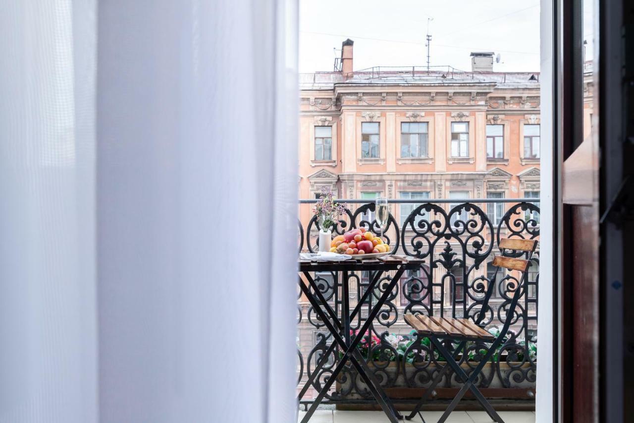 Aston Hotel San Pietroburgo Esterno foto